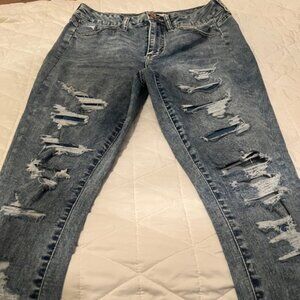 Juniors' SO® High-Rise Destructed Jeggings